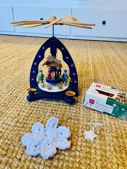 Photo of free Christmas holiday decorations (West Bridgford NG2) #1