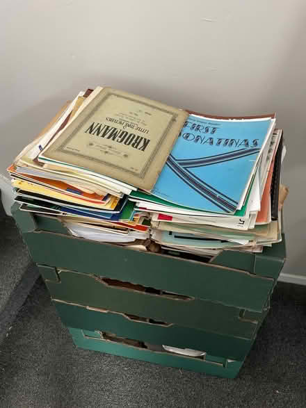 Photo of free Old music scores for various instruments (Hala LA1) #1