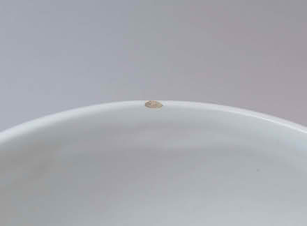 Photo of free White glazed plantpot-holder - small chip to rim (Primrose LA1) #3