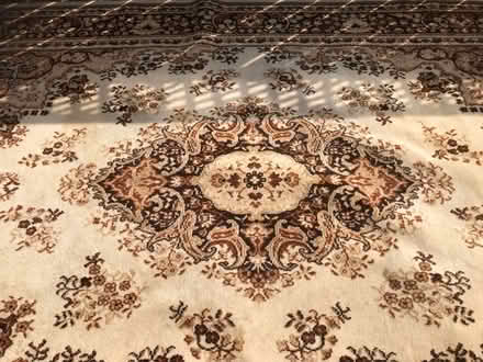 Photo of free Large woollen carpet - 200 x 290cm (Cardonald, Glasgow, G52) #2