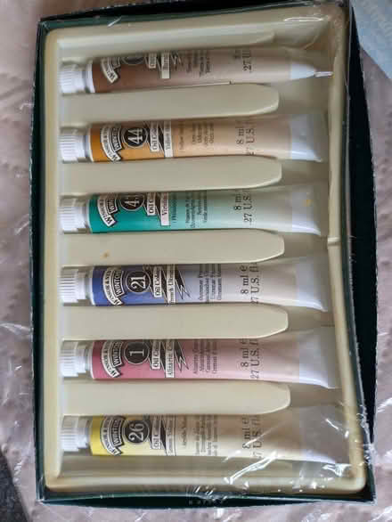 Photo of free Artists paints and brushes (Wallington PO16) #3
