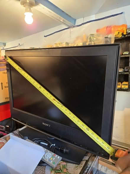 Photo of free TV (South Stifford RM20) #2