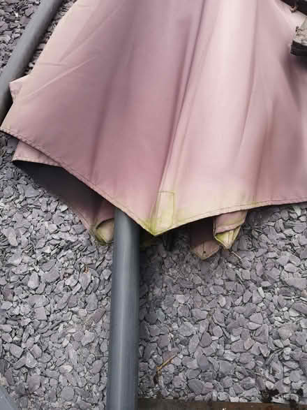 Photo of free Cantilever Outdoor Umbrella Parasol (Alfreton DE55) #4