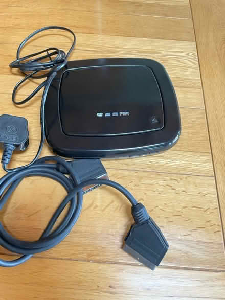 Photo of free DVD, CD Player (Potters Bar EN6) #1