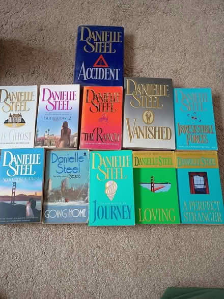 Photo of free Danielle Steel Books (South Darenth DA4) #2