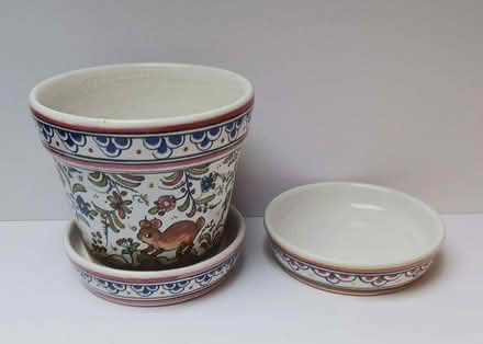 Photo of free Portuguese Glazed Flower Pot with Two Saucers (Primrose LA1) #1