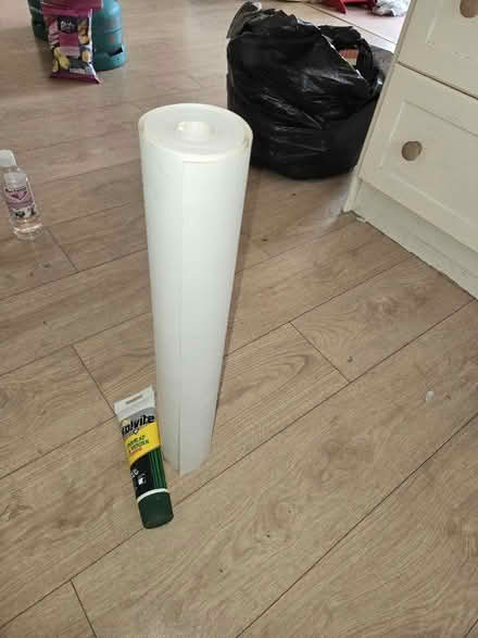 Photo of free Wall paper + paste (North Sheen TW9) #1