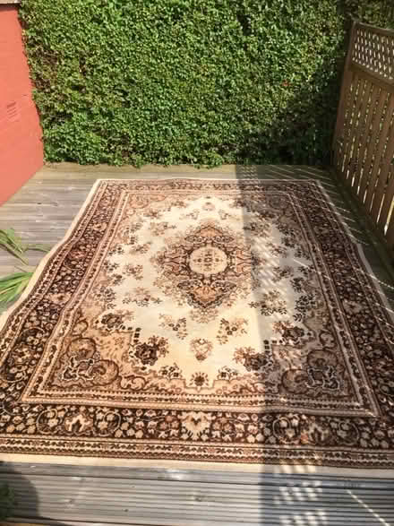Photo of free Large woollen carpet - 200 x 290cm (Cardonald, Glasgow, G52) #1