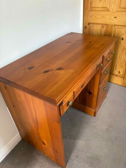 Photo of free Desk (Much Wenlock, Shropshire) #2