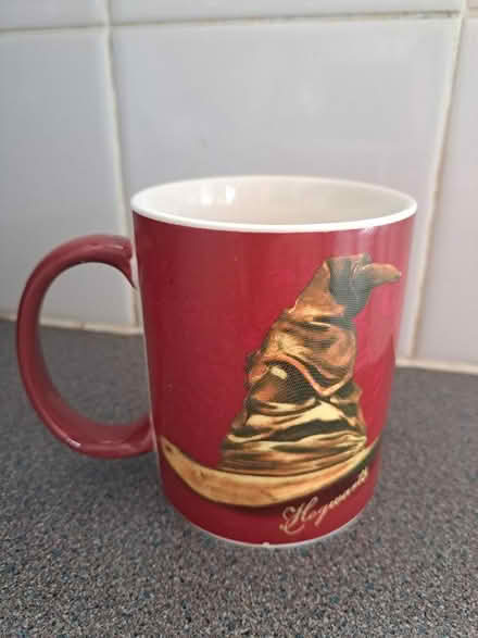 Photo of free Harry Potter Gryffindor mug (Seaside BN22) #2