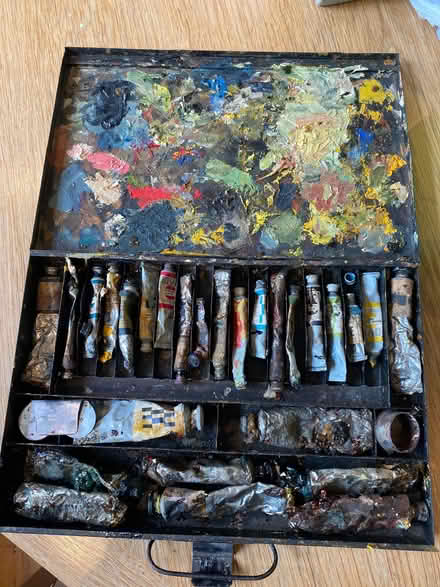 Photo of free Artists old oil paint box (Merton Park SW19) #1