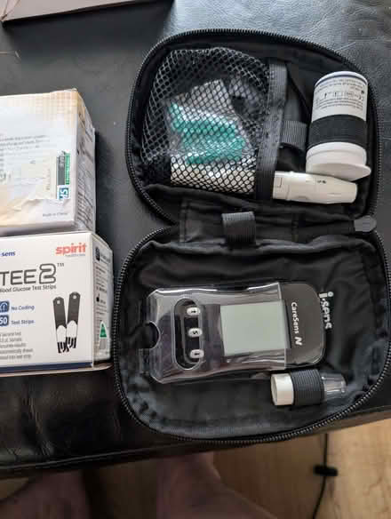 Photo of free blood glucose and blood pressure items (Wybourn S2) #1