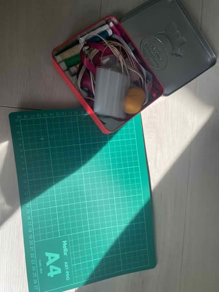 Photo of free Sewing box and measuring plate (Finsbury park) #1