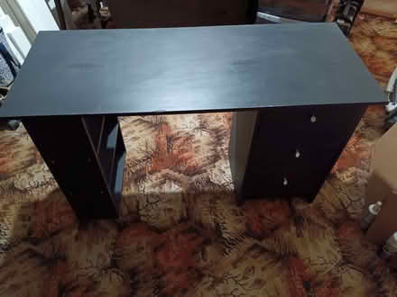 Photo of free Black Office Desk (CT17) #1