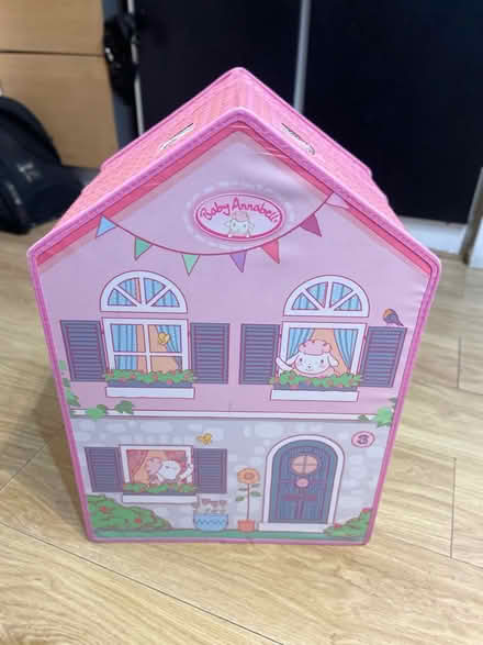 Photo of free Dollhouse (Se279) #2