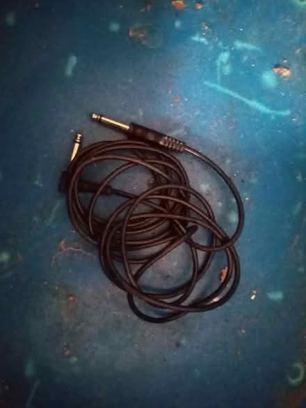 Photo of free Cables for electric guitar (Malin Bridge S6) #1