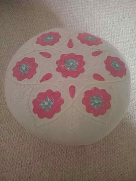 Photo of free Small stool/ footstool (Kennington OX1) #2