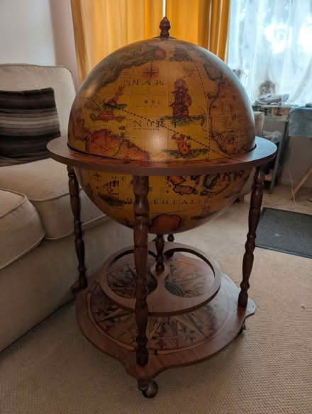 Photo of free Drinks globe (Broughton MK10) #1