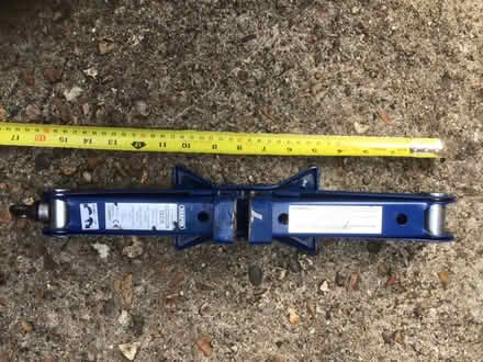 Photo of free Car jack (Wescott RG40) #1