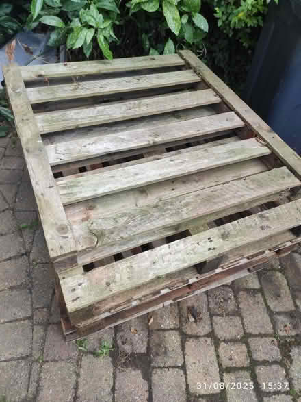 Photo of free Wooden pallets (Chesham HP5) #2