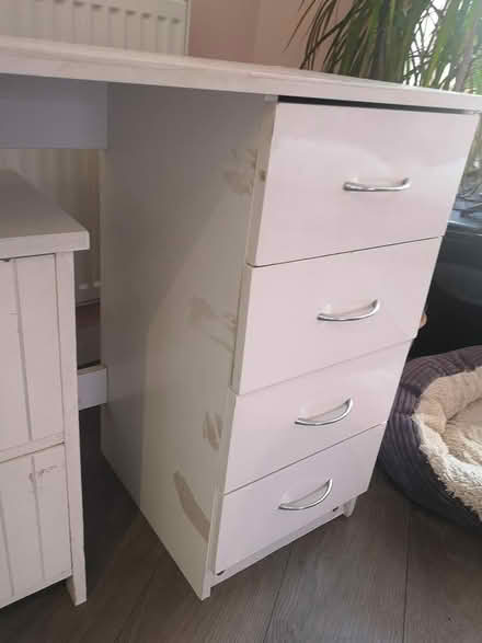 Photo of free Desk and side table (Norbury SW16) #3