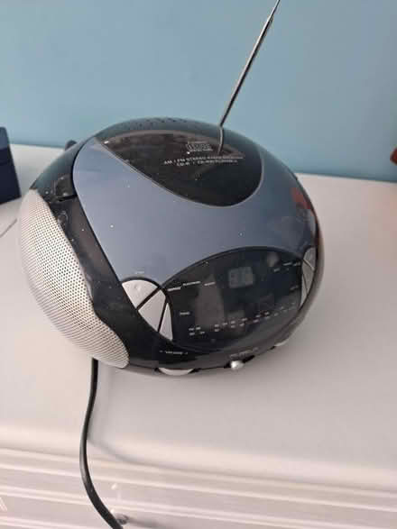 Photo of free Am/FM stereo radio and cd player (Shirley B90) #1