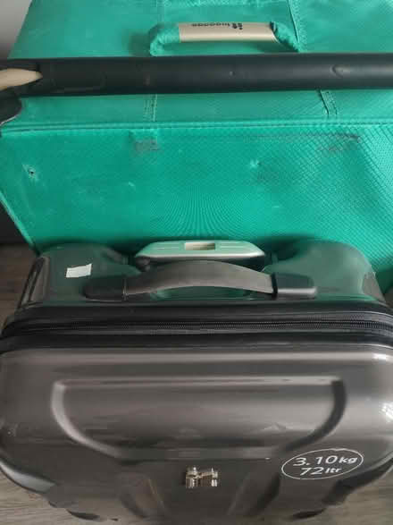Photo of free 3 x iT suitcases damaged (headingley LS6) #3