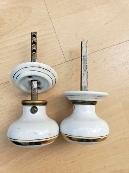 Photo of free 2 Door Knop Handles Ceramic (Purley on Thames RG31) #2