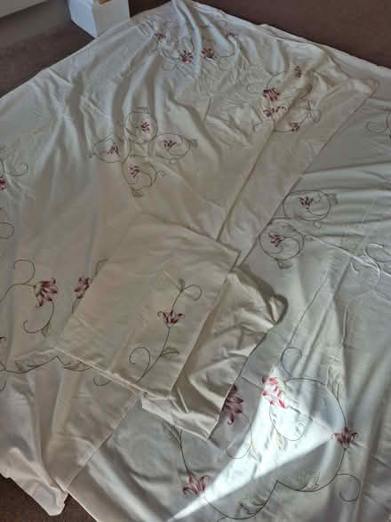 Photo of free 2 x Single Quilt Covers with pillow cases (Penrith CA11) #1
