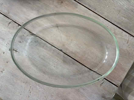 Photo of free Large Pyrex oven proof serving dish (Chichester PO19) #3