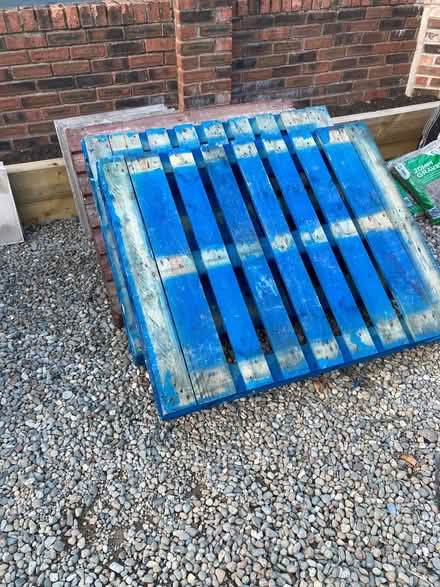 Photo of free Pallets (Greasby CH49) #1