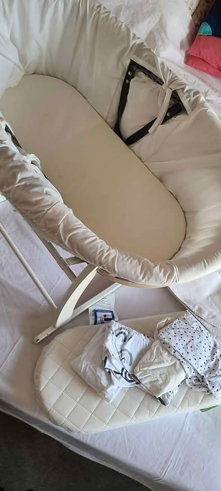 Photo of free Moses basket (Hither green SE13) #1