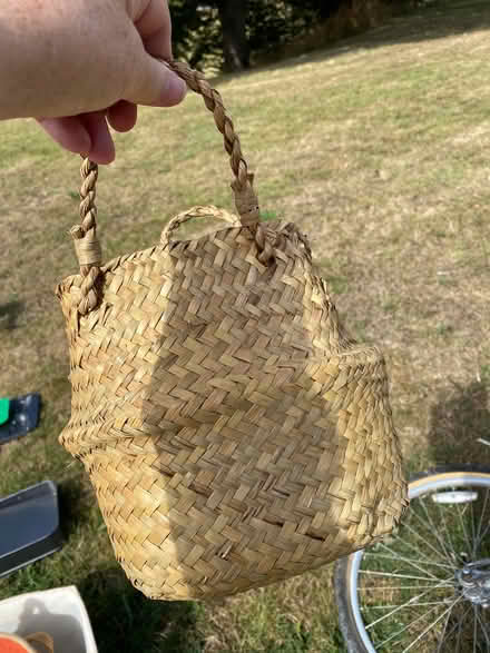 Photo of free Basket with handles (Stafford ST17) #1