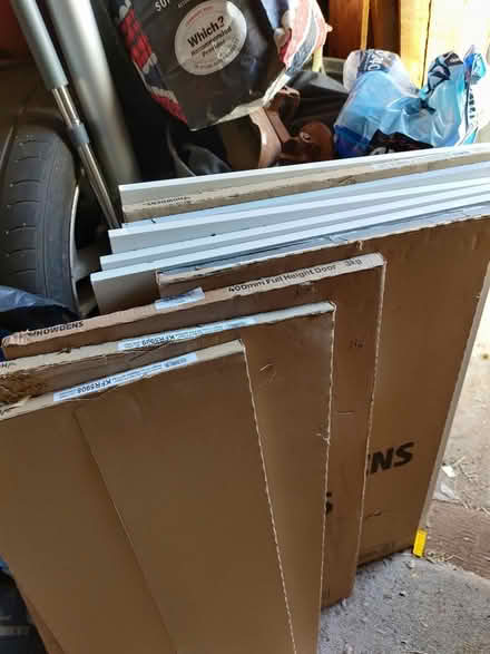 Photo of free Howdens kitchen doors new (Lathom L40) #1