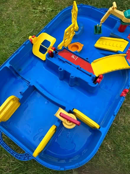 Photo of free AquaPlay LockBox Water Table Tray (DA1) #3