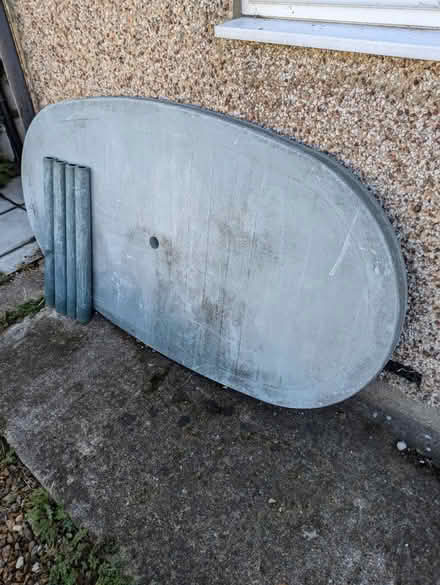Photo of free Plastic garden table (BR2) #2