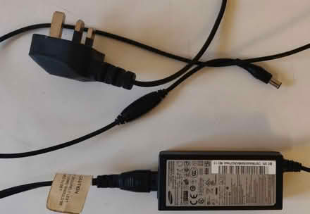 Photo of free Samsung 22in VGA Monitor (Child's Hill NW2) #2