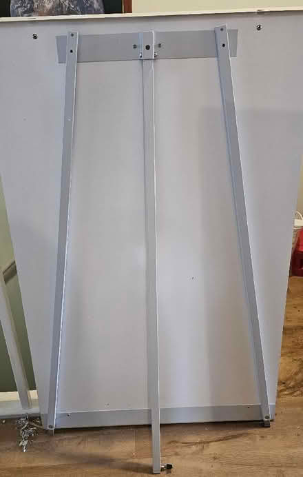 Photo of free Flip chart stand (Mill End WD3) #2