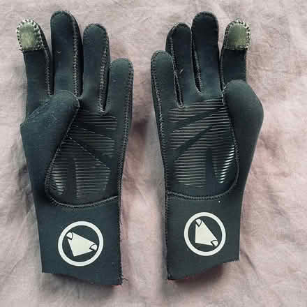 Photo of free Cycling Gloves - Endura FS260 Nemo Gloves II - XS (City of Bristol BS5) #4