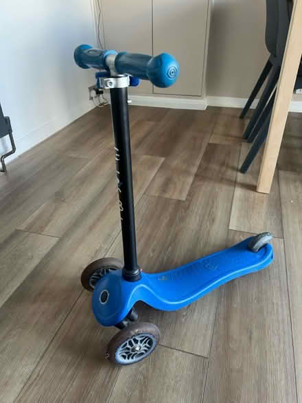 Photo of free Globber Go-Up scooter with seat (Beckenham BR3) #1