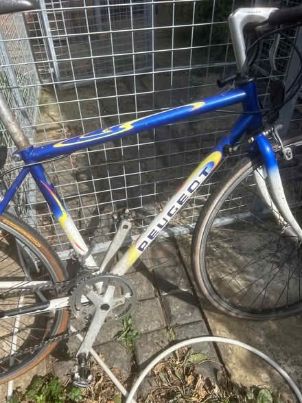 Photo of free Small racing bike (AL3 near Waitrose) #3
