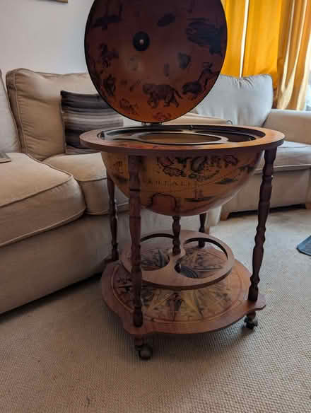 Photo of free Drinks globe (Broughton MK10) #2