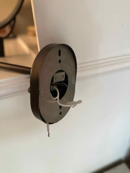 Photo of free Makeup mirror with light (Markham) #3