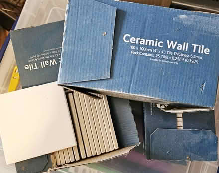 Photo of free 10x10cm white tiles (Mill End WD3) #1