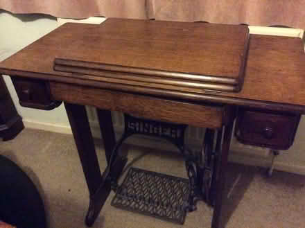 Photo of free A Singer sewing machine (Alton GU34) #2