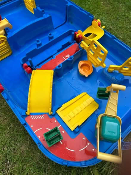 Photo of free AquaPlay LockBox Water Table Tray (DA1) #4