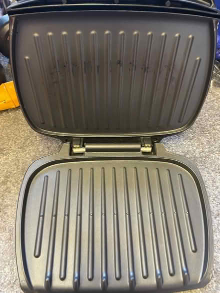 Photo of free George Foreman grill (NE34 7hz) #2
