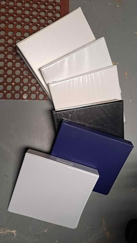 Photo of free 3-ring binders (Off of Rt 206 and Triangle Rd) #1