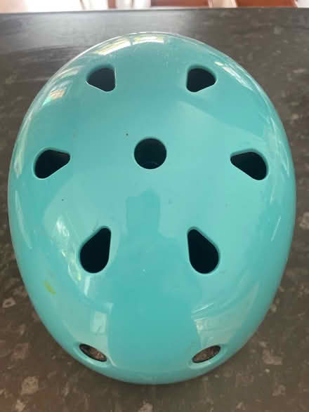 Photo of free Child’s cycling / skate helmet (Tuplin Park TQ12) #2