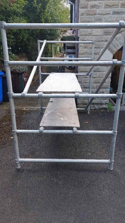 Photo of free Tower scaffold (Brincliffe S11) #2